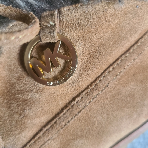 Micheal Kors tan heeled fur boots - Picture 7 of 11